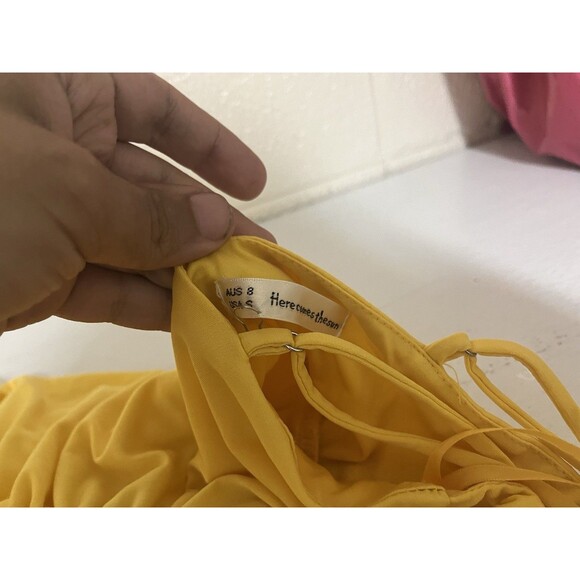 Here Comes The Sun Yellow Dress Size Small - Picture 2 of 3